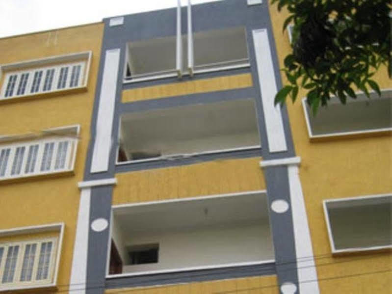 Super Collection O Begumpet Formerly Alpine Glow Sunrise Hyderabad Esterno foto